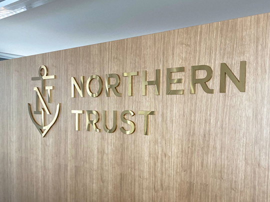 Lettres relief 3D en aluminium composite effet doré