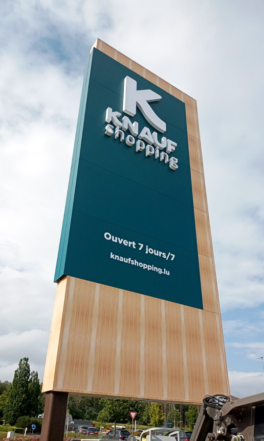 Totem Knauf Shopping